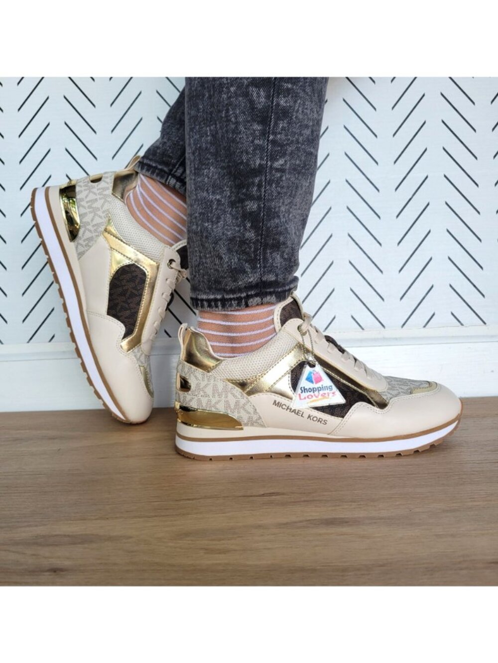 ❤️MK WILMA Women's Trainer Sneaker 9 Monogram Gold Brown Casual Lifestyle Shoes - Picture 3 of 12